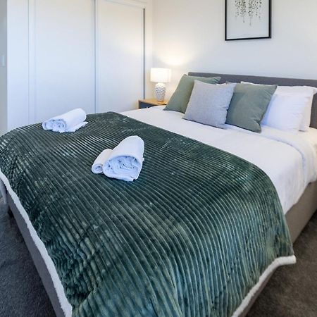 כרייסטצ'רץ' 1 Bedroom 1 Bath, Executive Escape, Northlands Mall מראה חיצוני תמונה